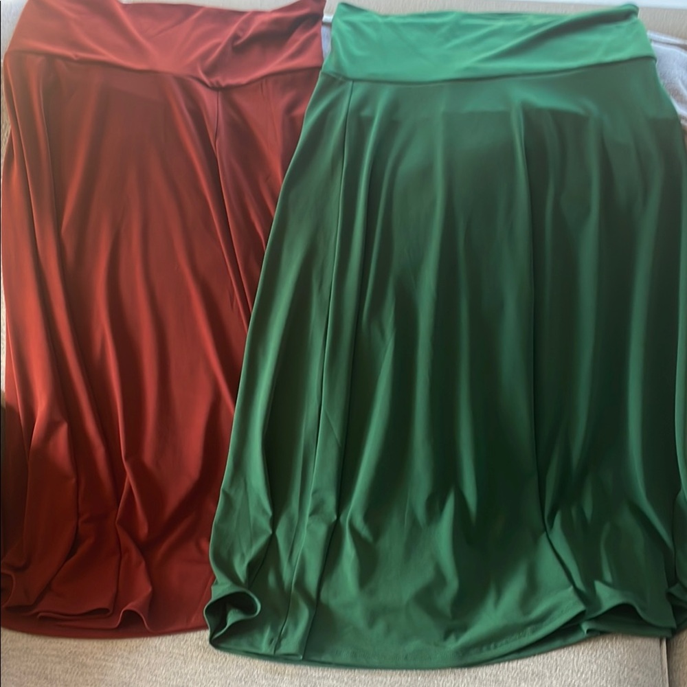 Zenana Outfitters Green Asymmetrical Midi A-Line Skirt NWOT